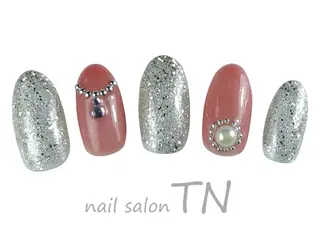 ネイル 寺嶋 ひなのネイルデザイン