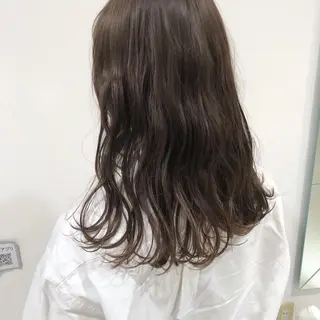 セミロング カラー ヤマモト マイのヘアスタイル