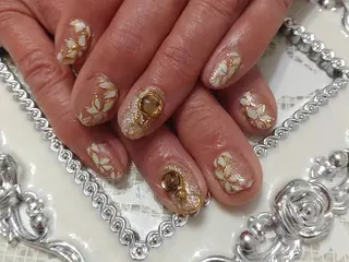 ネイル エステとネイル ローズコンフォートのネイルデザイン