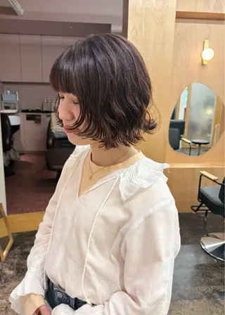 ショート カラー パーマ 西山 紗耶香🪽 透明感カラー/ボブのヘアスタイル