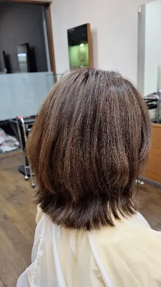 ミディアム 安藤 真由のヘアスタイル