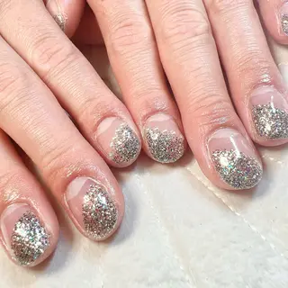 ネイル キャンアイドレッシー六本木店所属・MIKA／耳ツボ ／マグネットネイルのネイルデザイン