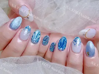 ネイル Queenie 🦋のネイルデザイン