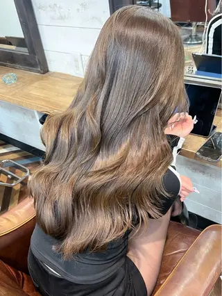 ロング カラー 顔周りレイヤー🌈 透明感カラ⭐️RENのヘアスタイル