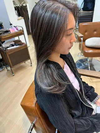 セミロング カラー luve heart's And Be  minamisemba所属・脇坂 佳世の眉毛・アイブロウイメージ