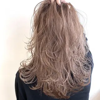 ロング カラー グランジヘア 無造作ヘアHYUGAのヘアスタイル