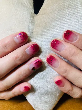 ネイル ECLAT エクラ所属・寺山 千鶴のネイルデザイン