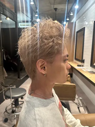 ショート カラー メンズ 今井 ショウタのヘアスタイル