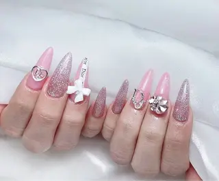 ネイル 🎀M nails✨ ビューティーのネイルデザイン