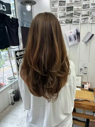 ロング Ann./艶髪 /レイヤーカットのヘアスタイル