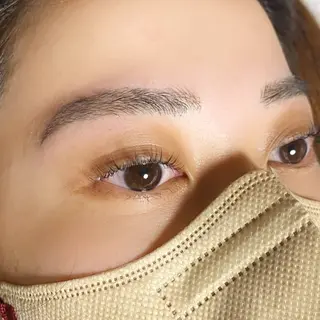 アイブロウ Nina Lash所属・Nina Lash ルナのマツエク・マツパデザイン