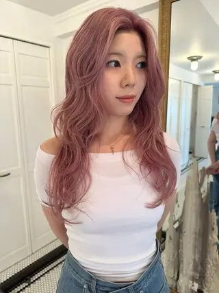 カラー ブリーチカラー🎀 韓国風/寺門美優のヘアスタイル