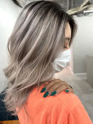 セミロング Aika 🖤のヘアスタイル