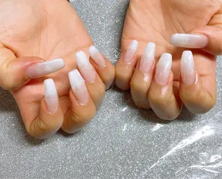 ネイル VIERU 🌈🎀💖のネイルデザイン