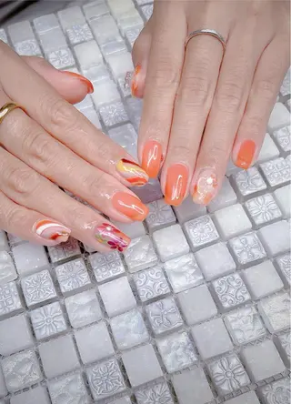 ミディアム めぐみのネイルサロン 惠のネイルデザイン