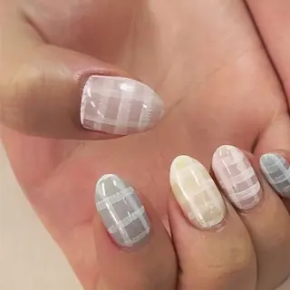 ネイル アトリエ　ミモザ所属・いまむら あかりのネイルデザイン