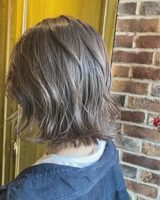 ミディアム カラー 🌿ガクト 🌿艶髪透明感のヘアスタイル