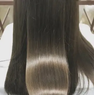 セミロング 峯 志帆のヘアスタイル