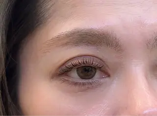 マツエク・マツパ 野村 真白のヘアスタイル