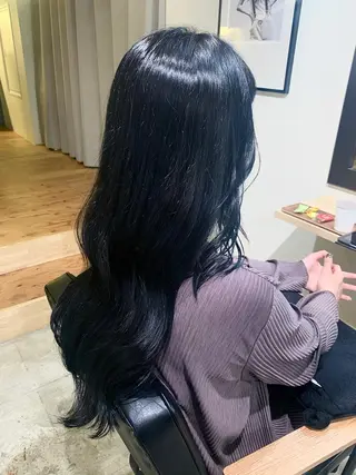 カラー noi MIKUのヘアスタイル
