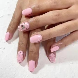 ネイル nail.gorin所属・吉村 優子のネイルデザイン