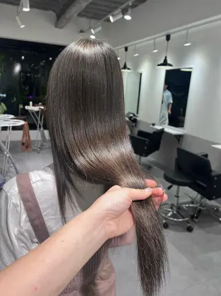 ロング カラー CIERA.南船場所属・yuna🧡/心斎橋 ハイトーン/ブリーチのヘアスタイル