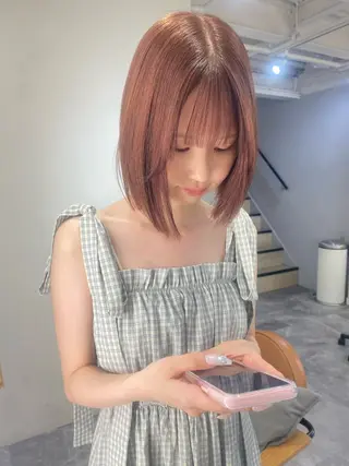 ミディアム カラー ヘアアレンジ ベージュカラー /aibiのヘアスタイル