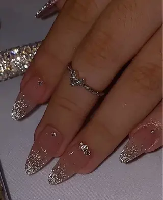 ネイル JISOO ANA.CHUOのネイルデザイン