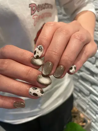 ミディアム m kaori𓃟のネイルデザイン