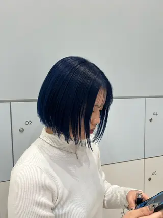 ショート カラー 西澤 咲輝のヘアスタイル