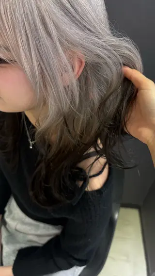 ロング カラー デザインカラー/ハイ トーン/konomiのヘアスタイル