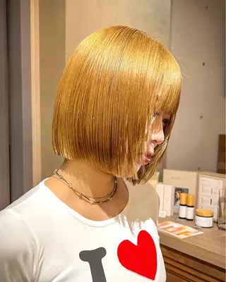 ショート ANTI/ ISSEIのヘアスタイル