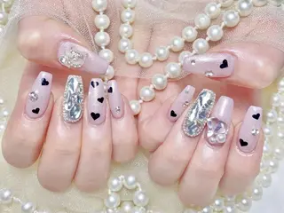 ネイル Hanya 🌈のネイルデザイン