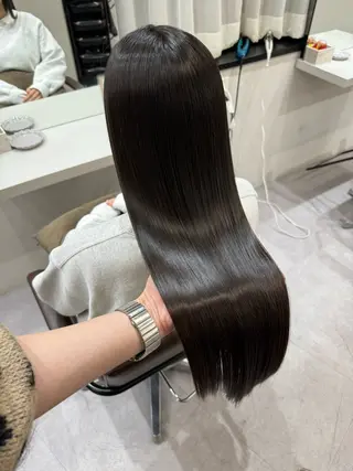 セミロング 髪質改善、縮毛矯正 酸性縮毛矯正のヘアスタイル