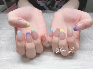 カラー ネイル 芦辺 香奈のネイルデザイン