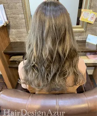 ロング HairDesign Azurのヘアスタイル