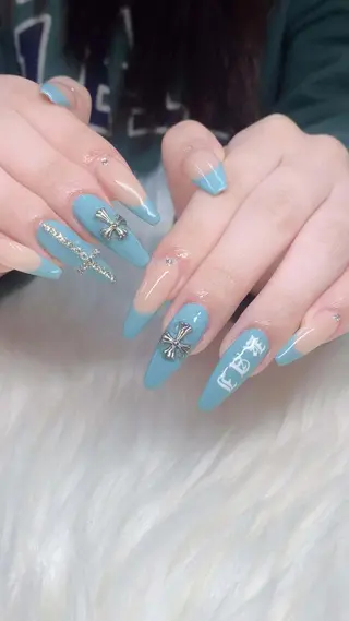 ネイル Squeen Nailのネイルデザイン