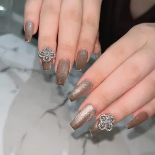 ネイル NEO Beauty Salon所属・𝐍𝐄𝐎 𝐉𝐔𝐑𝐈のネイルデザイン