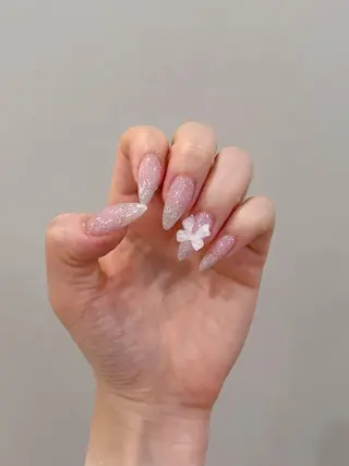 ネイル 岡崎 佑香のネイルデザイン