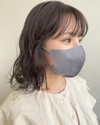 ミディアム カラー GiseL アンリのヘアスタイル