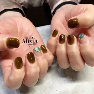 ネイル AlixiA   nail studio所属・AlixiA ゆみのネイルデザイン