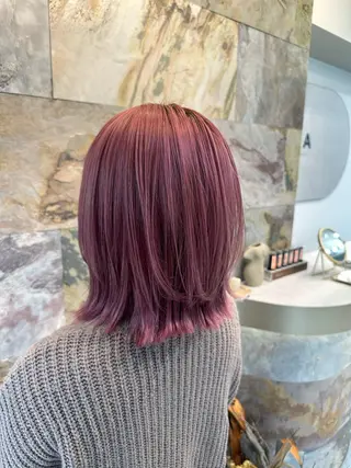 ミディアム カラー LOA uraraのヘアスタイル