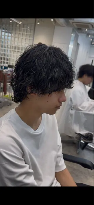 ミディアム パーマ メンズ fifth park 六反穂 龍介のヘアスタイル