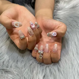 ネイル RICO NAIL所属・RICO Nail パーツつけ放題🌈のネイルデザイン