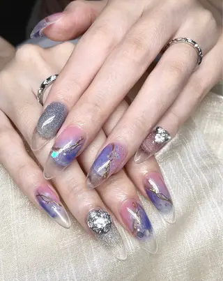 ネイル アヤメネイル 最新チップスカルプのネイルデザイン