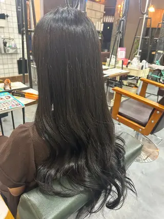 ロング カラー 倉本 美優のヘアスタイル