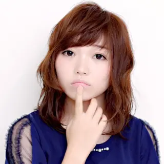 ミディアム 中林 由佳のヘアスタイル