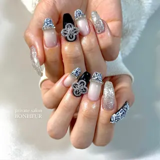 ネイル BONHEUR Annaのネイルデザイン