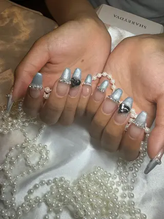 ネイル 濱岡 咲のネイルデザイン