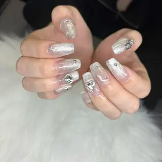 ネイル LOARY所属・LOARY 五日市店のネイルデザイン